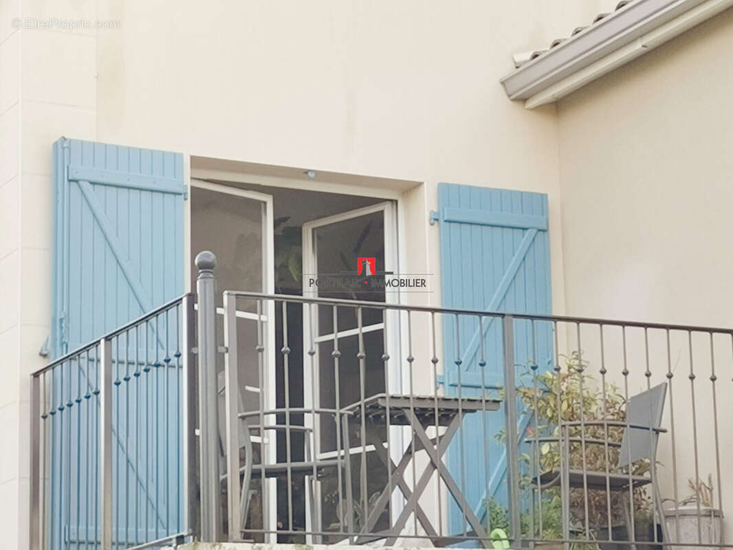 Appartement à SAINT-MARTIN-LACAUSSADE