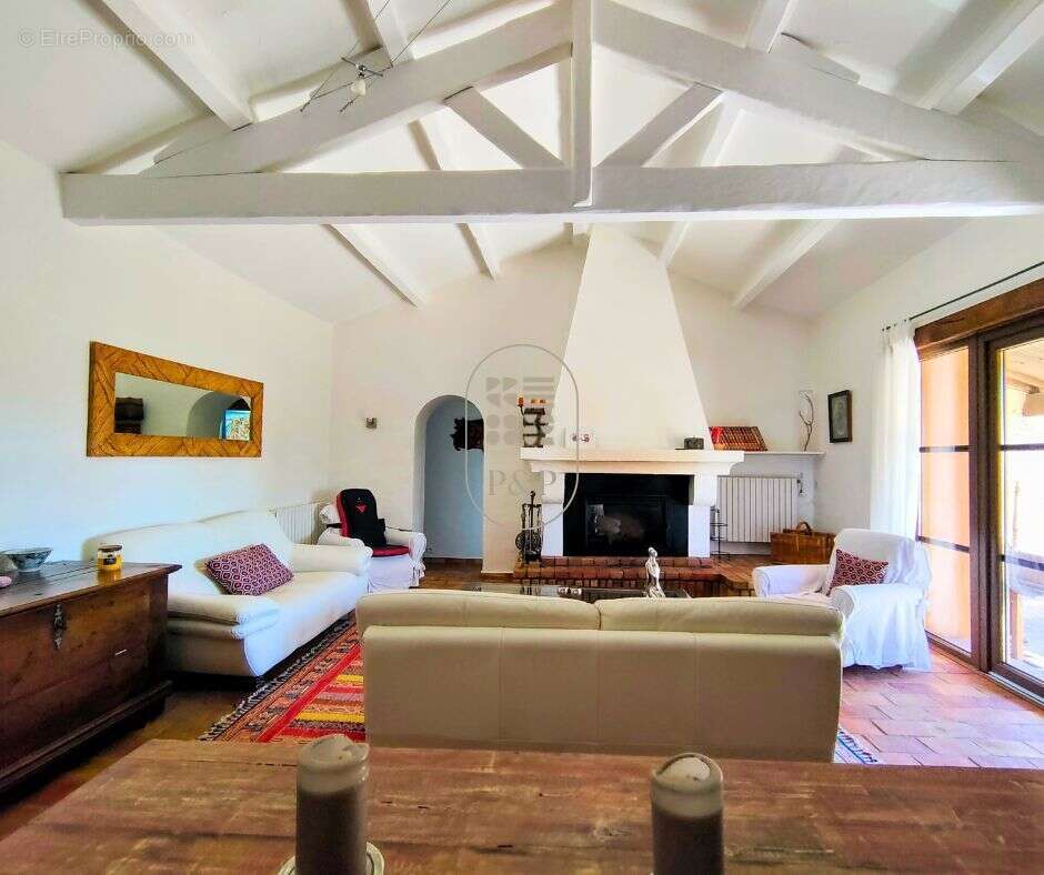 Maison à UZES