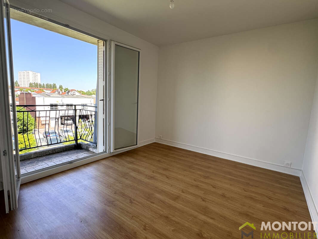 Appartement à L'HAY-LES-ROSES