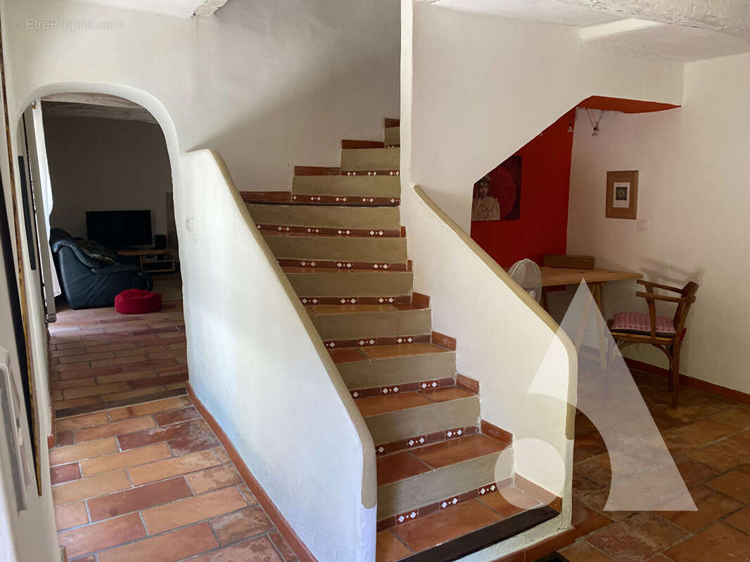 Maison à ENTRECASTEAUX