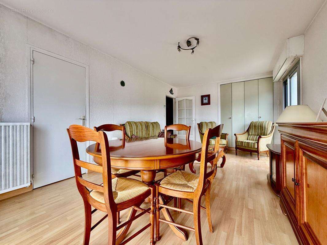 Appartement à OUISTREHAM