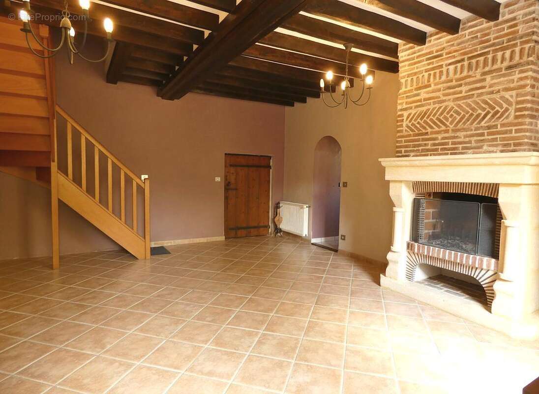 Maison 153 m² à Ouvrouer-Les-Champs  - photo 4