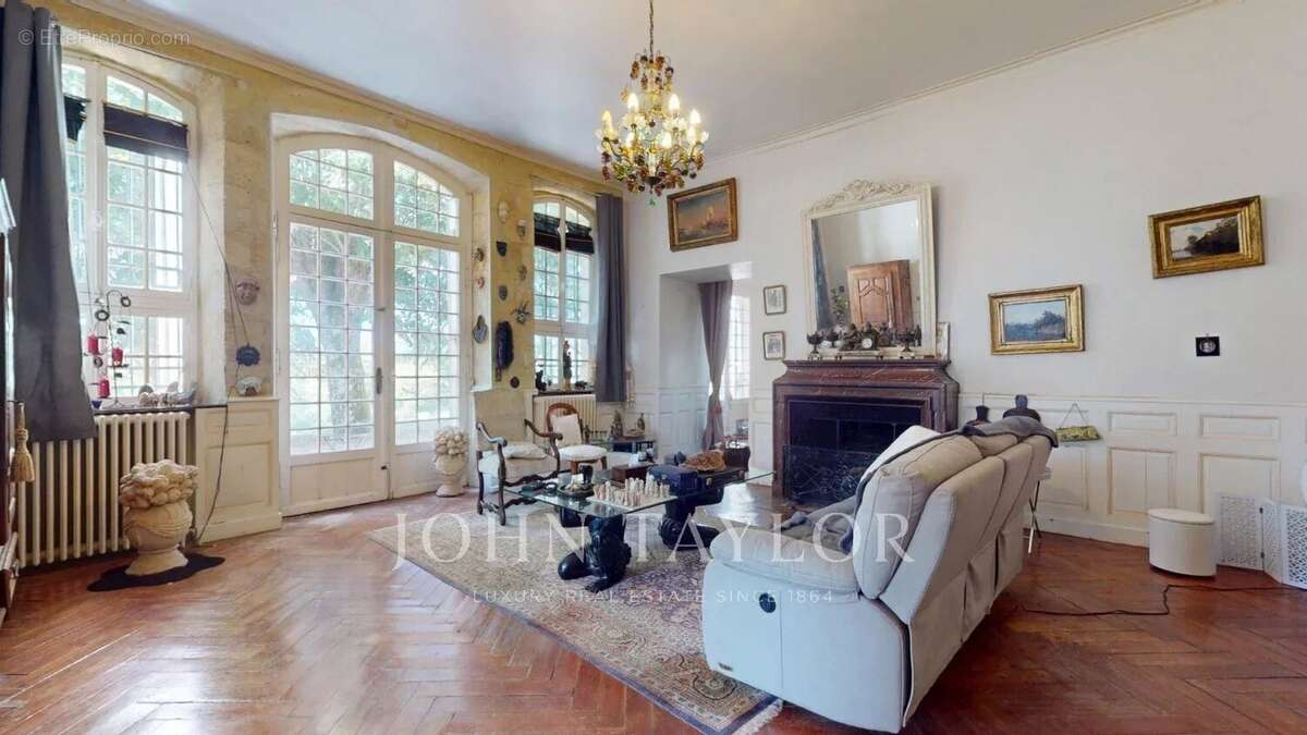 Chateau - 23 hectares - 30 minutes de Bordeaux - photo 5