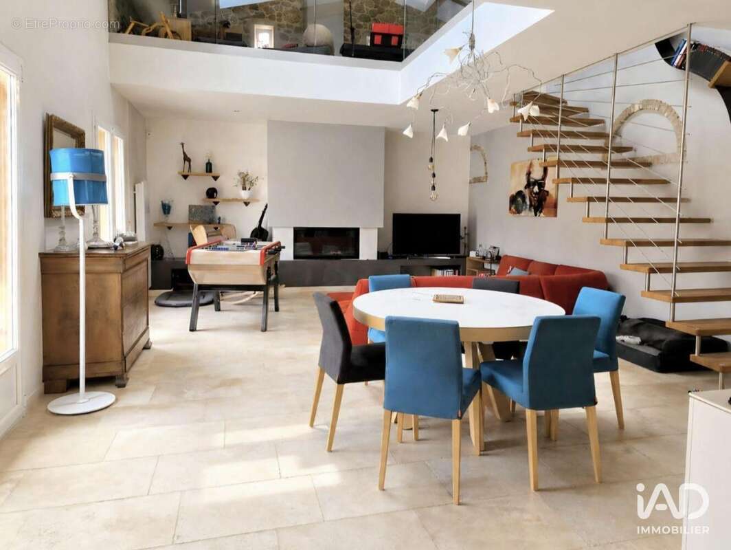Maison 180 m² à Aix-En-Provence  - photo 4