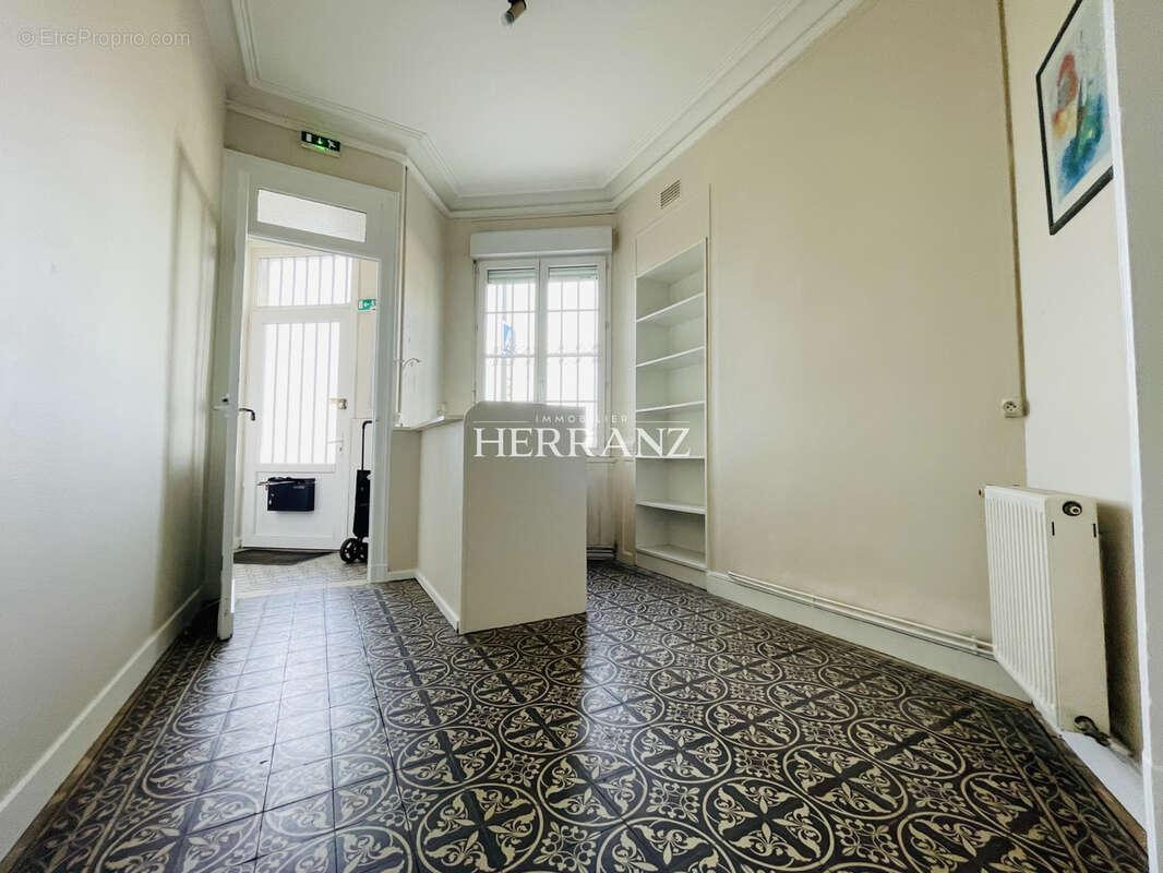 maison, appartement ou local pro de 240m2 - photo 5