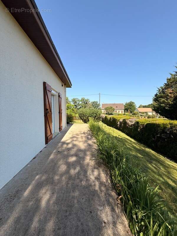 Maison à CHENIERS