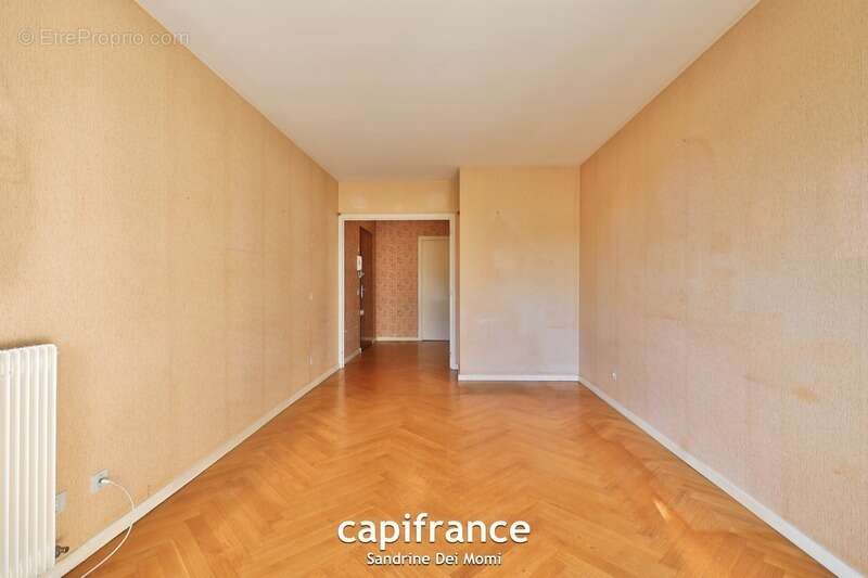 SAINTE FOY LES LYON - Bd de l'Europe- Appartement T3 de 68m² avec balcon, place de stationnement extérieure et cave - photo 17