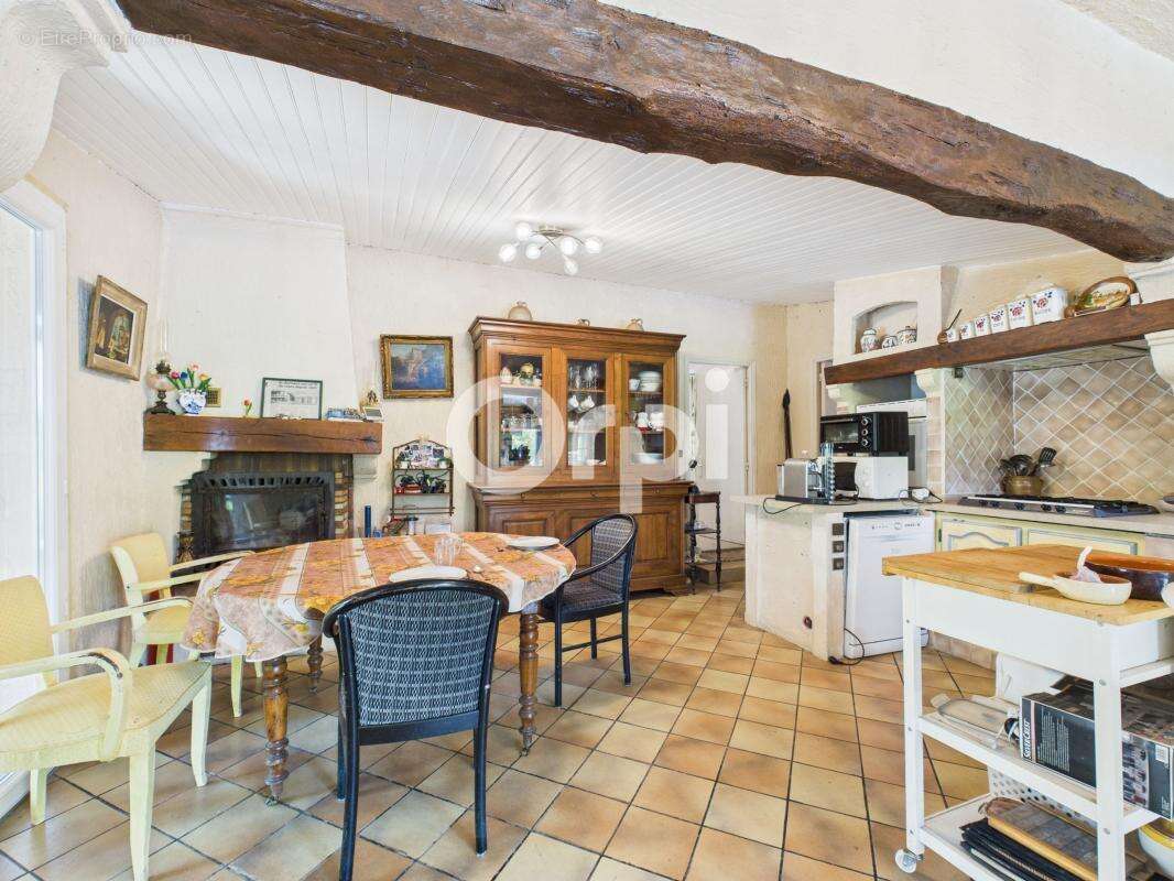 Maison à CALLIAN