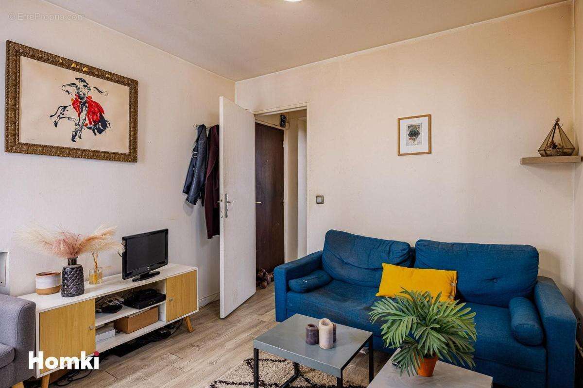 Appartement T2 de 28 m2 à Paris 75018, Rue Jean Robert - photo 3