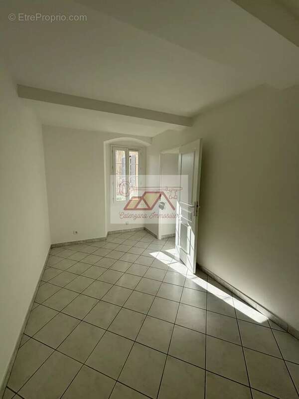 Appartement à L'ILE-ROUSSE