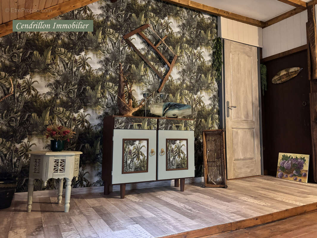 Maison à MONTAIGUT-LE-BLANC