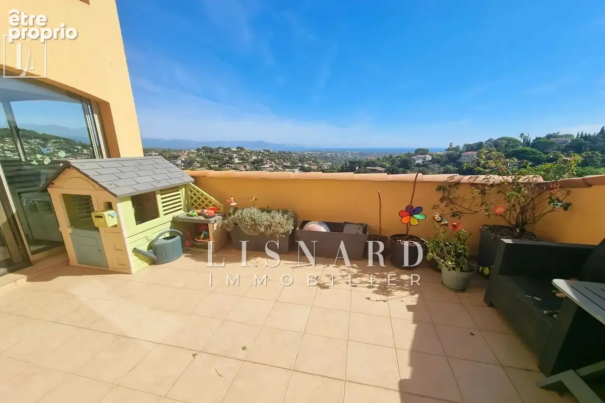 Photo Appartement à Vallauris au prix de 325 000€
