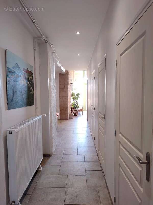 Maison à LA BASSE-VAIVRE