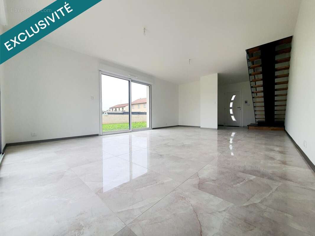 Photo 2 - Maison à THIERVILLE-SUR-MEUSE