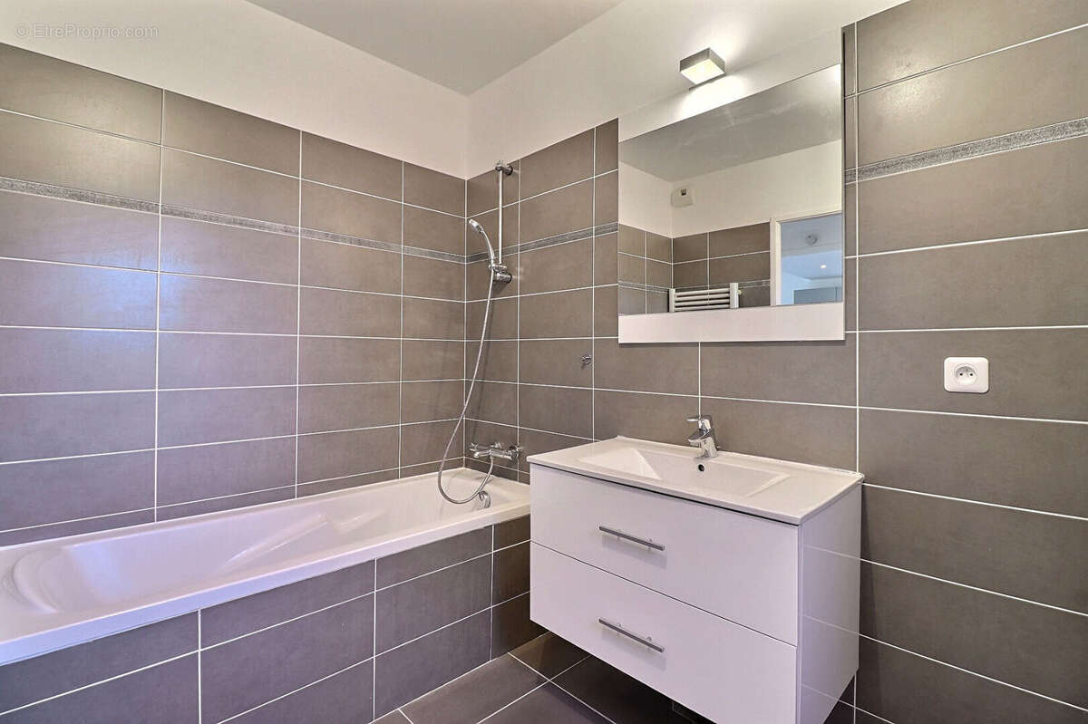 Appartement à SAINT-RAPHAEL