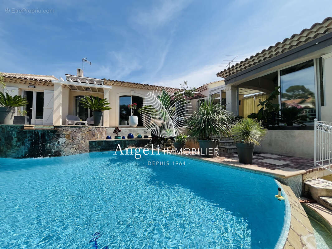 Maison à FREJUS
