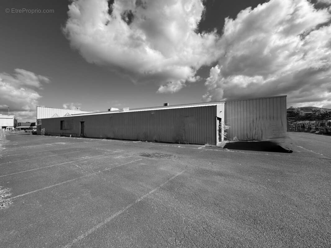 Commerce à COURNON-D&#039;AUVERGNE