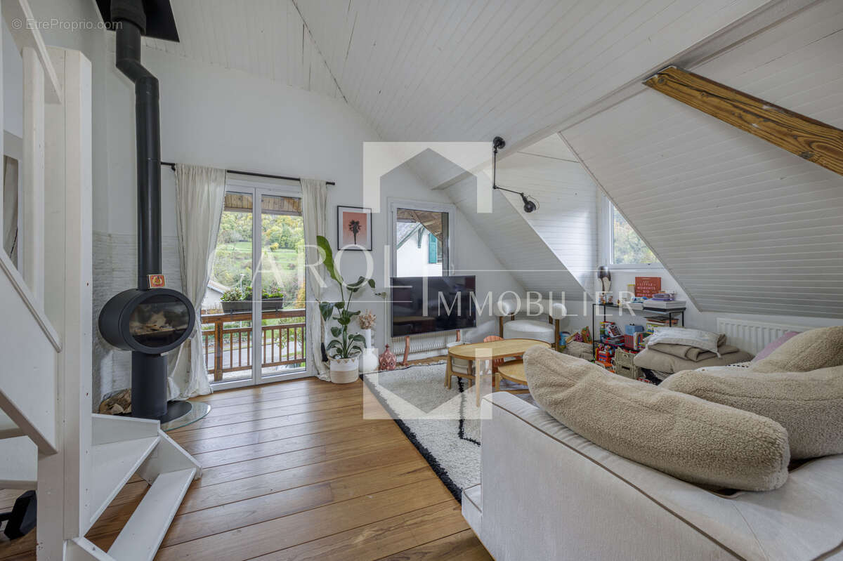 Appartement à TALLOIRES