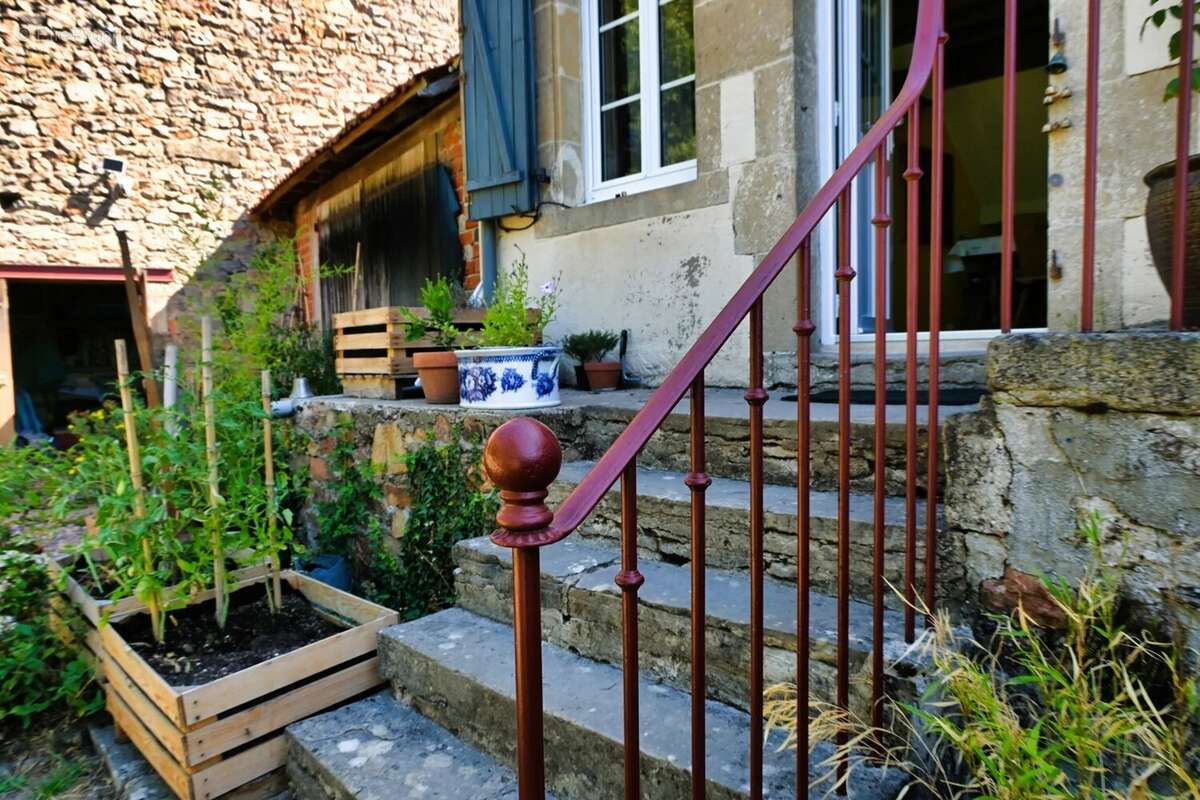 Vente à Saint-Franchy (Nièvre): Maison de village idyllique - photo 30