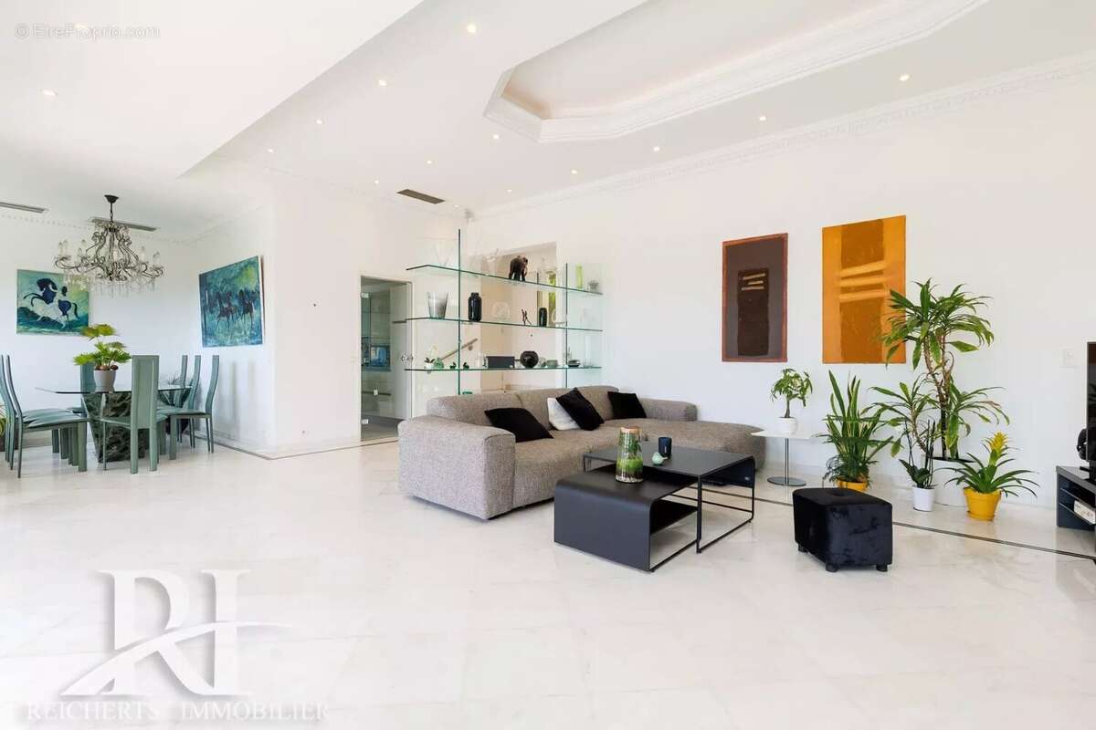 Maison à MOUGINS