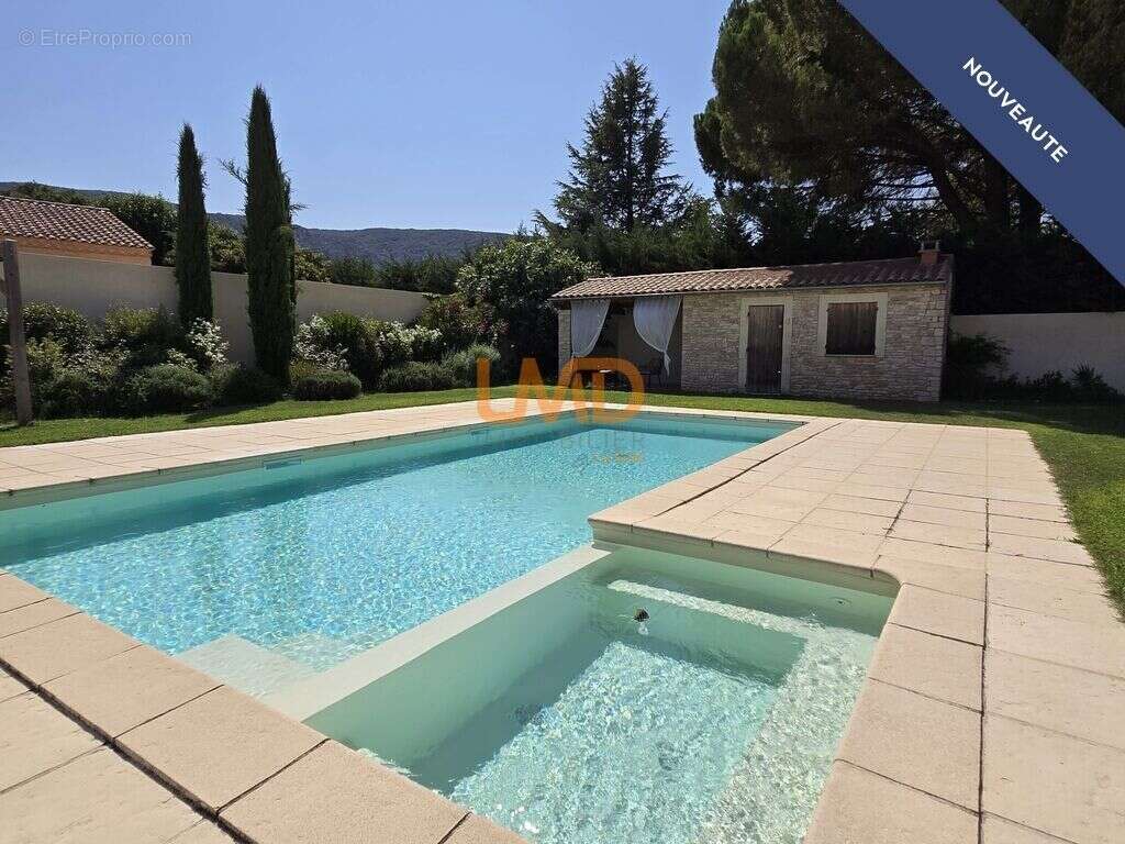 Belle propriété familiale avec piscine et vue sur le Luberon - photo 3