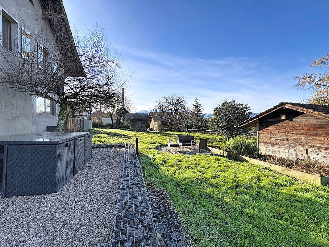 Maison à CONTAMINE-SUR-ARVE