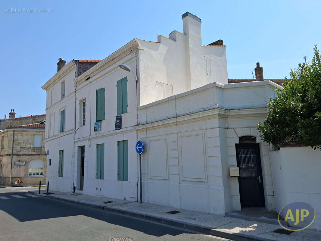 Appartement à PAUILLAC
