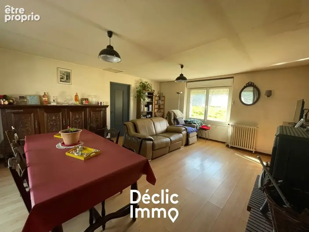 Maison de campagne avec plus de 5 000 m² de terrain à 5 min des commodités ! + Grange - photo 6