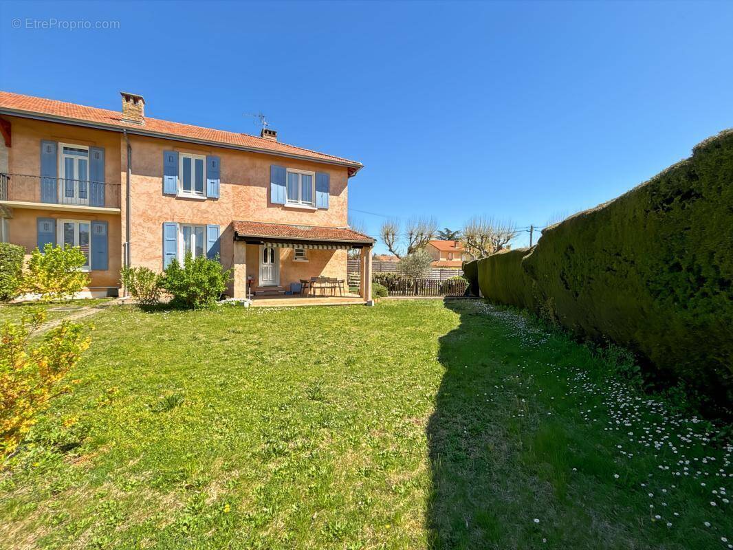 Maison à CHATEAU-ARNOUX-SAINT-AUBAN