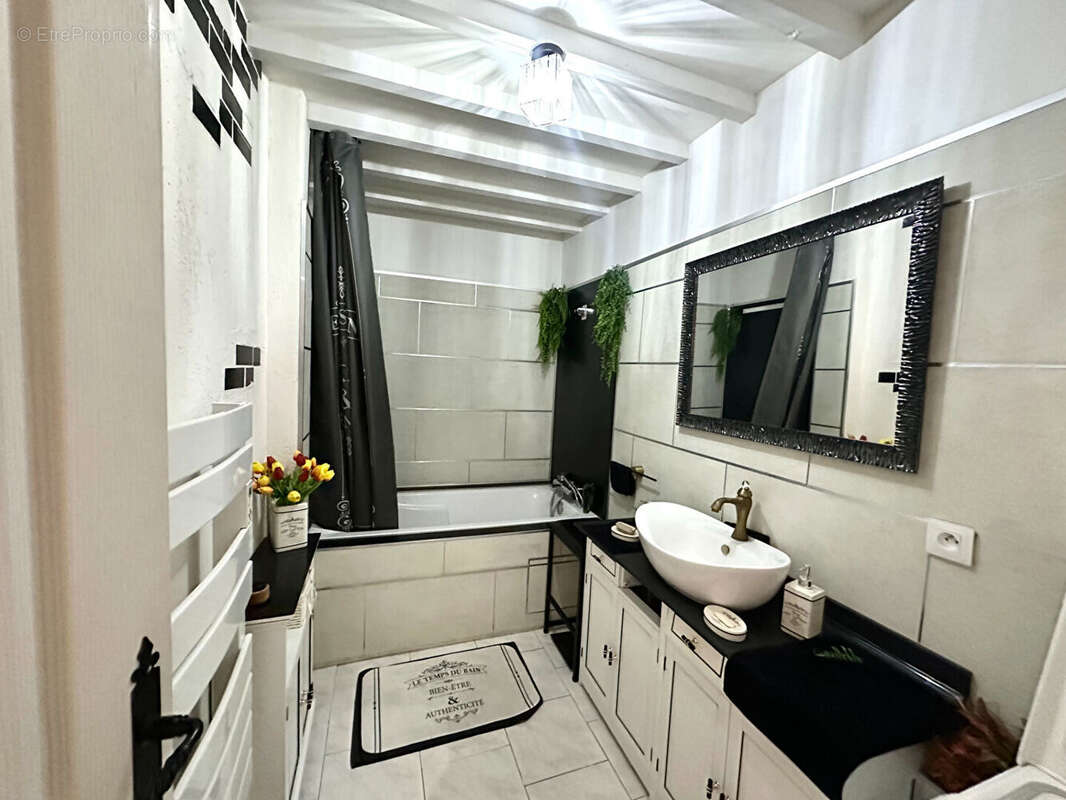 Appartement à CHATEAURENARD