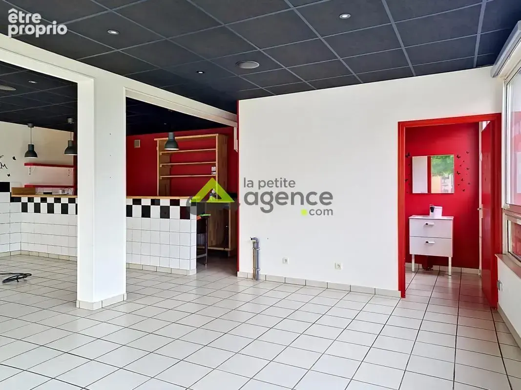 Local commercial - 145 m2 - photo 5