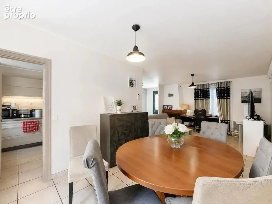 Maison de 5 pièces de 140 m² à Montereau - photo 3