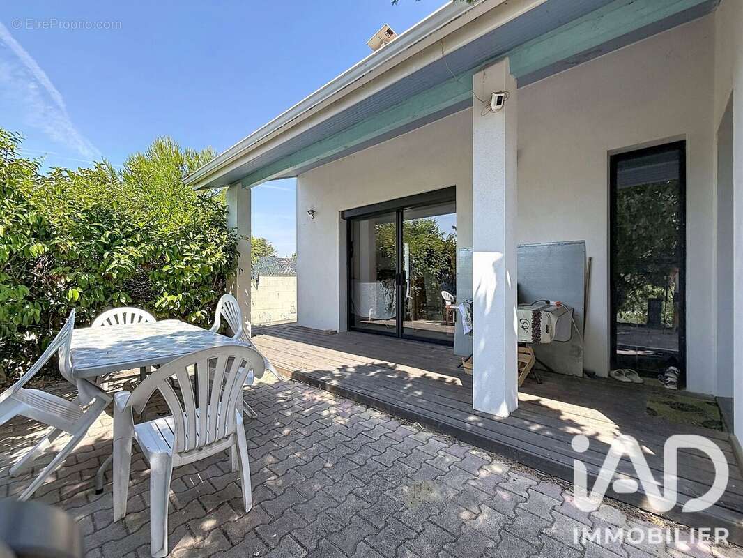 Maison 127 m² à Saint-Genies-De-Fontedit  - photo 3