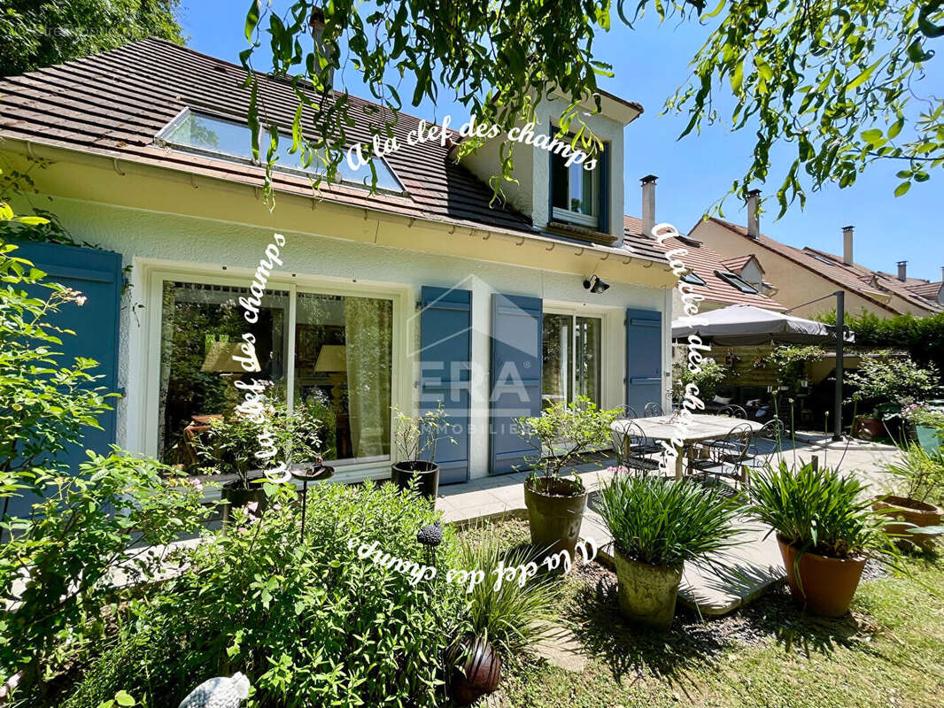 Maison à GIF-SUR-YVETTE
