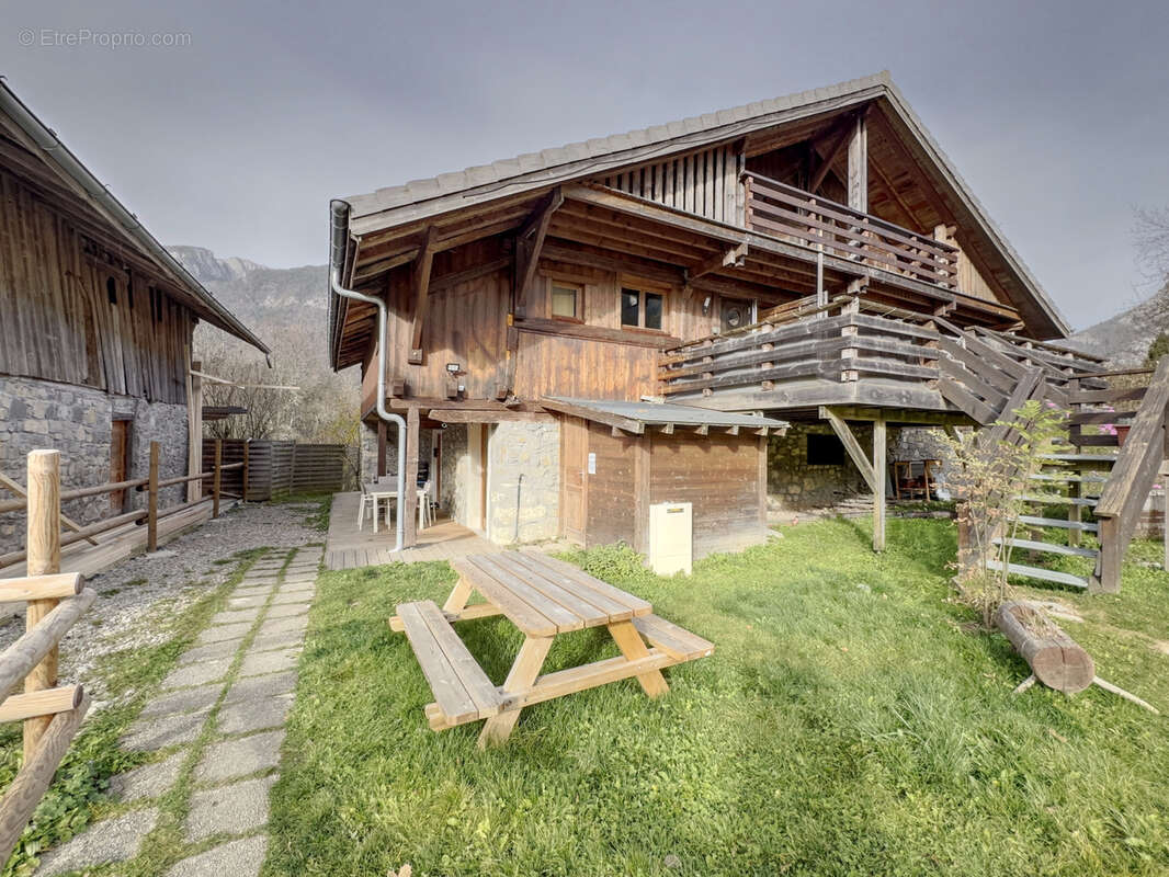 Appartement à LE BIOT