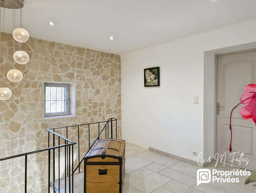 Le charme d'un mas provençal... le confort d'une demeure contemporaine - photo 12