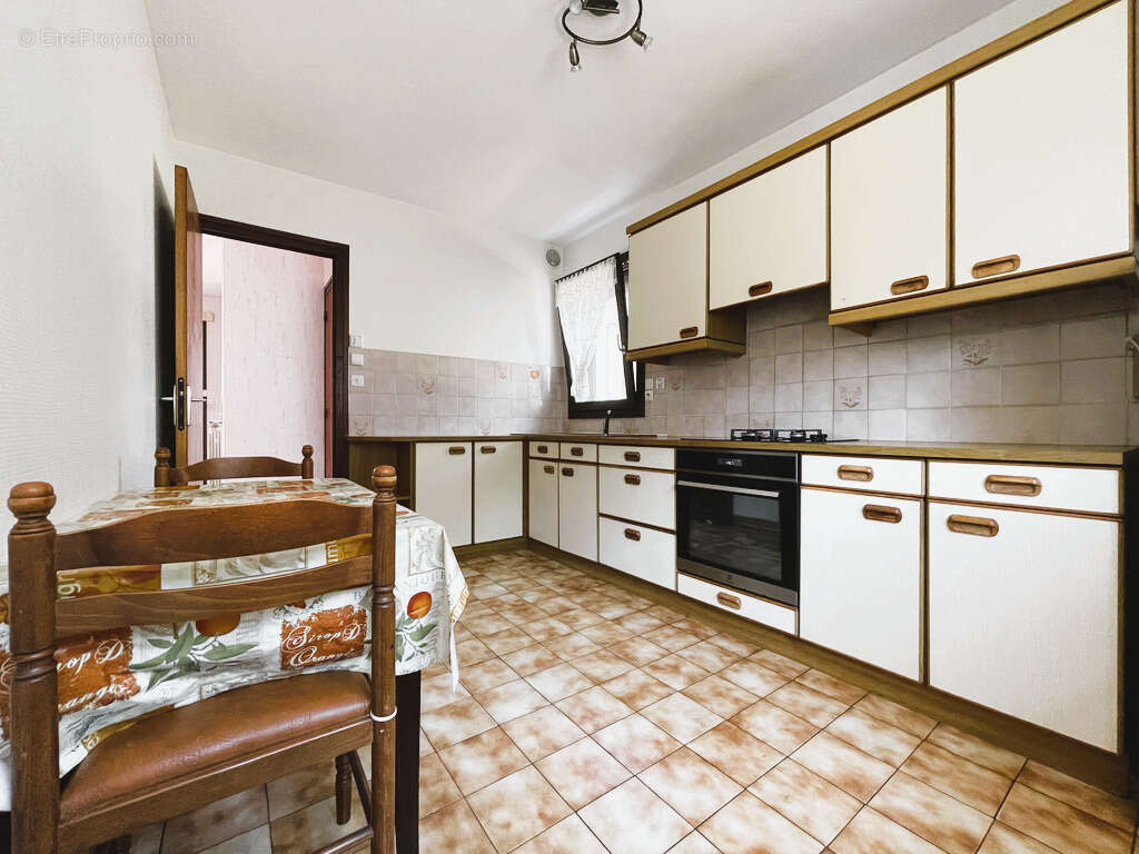 Maison individuelle et garage sur terrain clos - photo 9