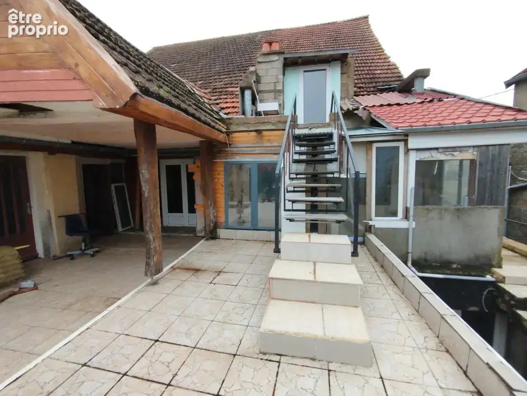 Maison à CHAUX-LES-PORT