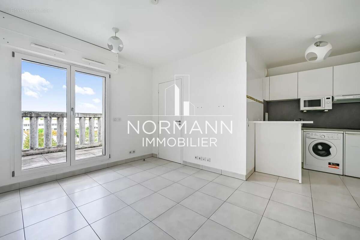 Appartement à LEVALLOIS-PERRET