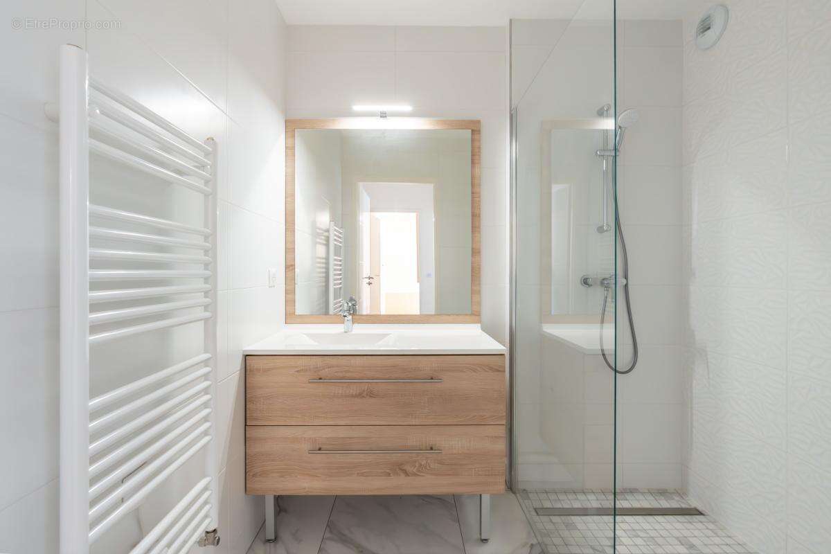 Appartement à SAINT-MAUR-DES-FOSSES