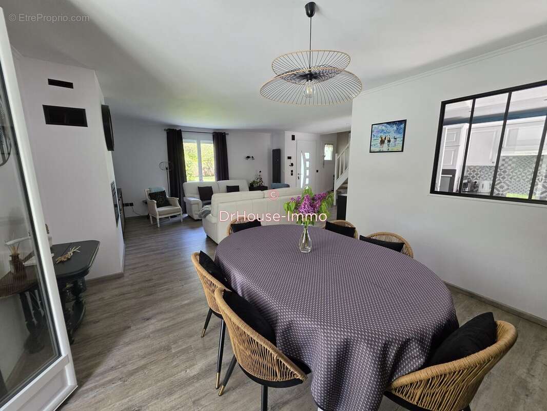 Maison à VARENGEVILLE-SUR-MER