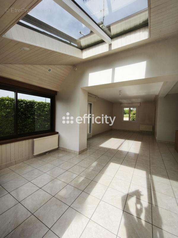Maison 156 m² à Pleslin-Trigavou  - photo 1