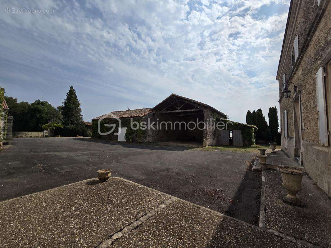 Maison à LA MAGDELEINE