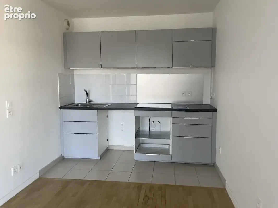 A visiter sans tarder 2 pièces avec balcon quartier recherché - photo 3