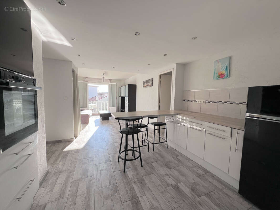 Appartement à SIX-FOURS-LES-PLAGES