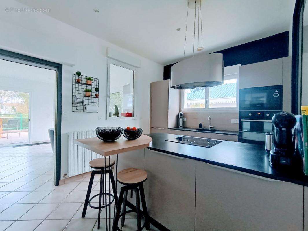 Maison à SAINT-GEORGES-DE-DIDONNE