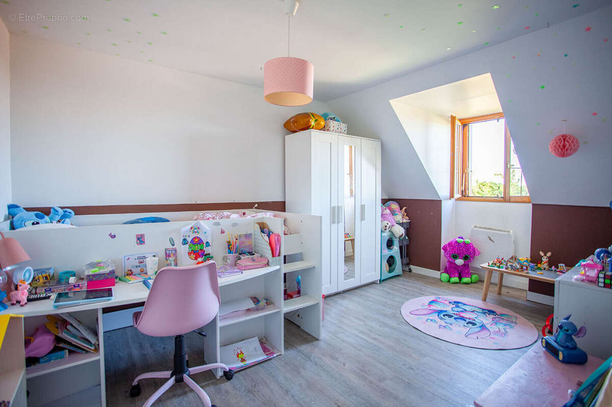 Maison à CREGY-LES-MEAUX