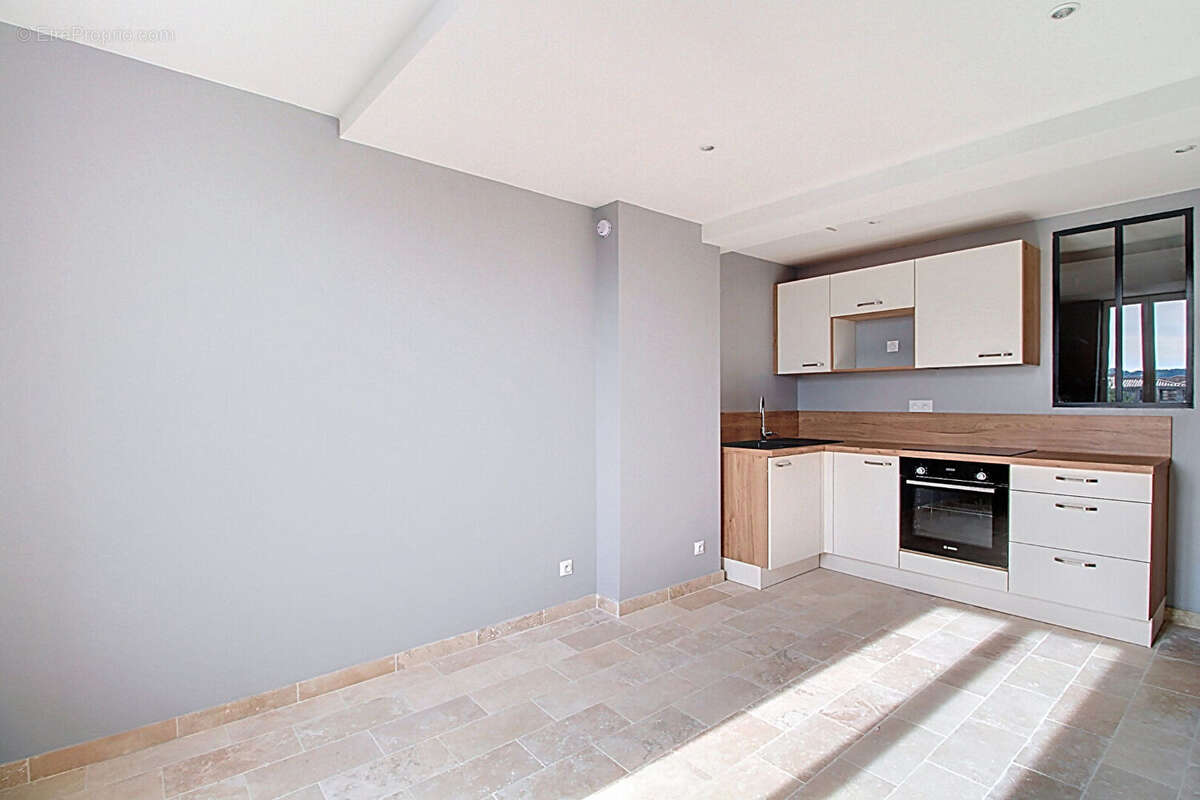 Appartement à DRAGUIGNAN