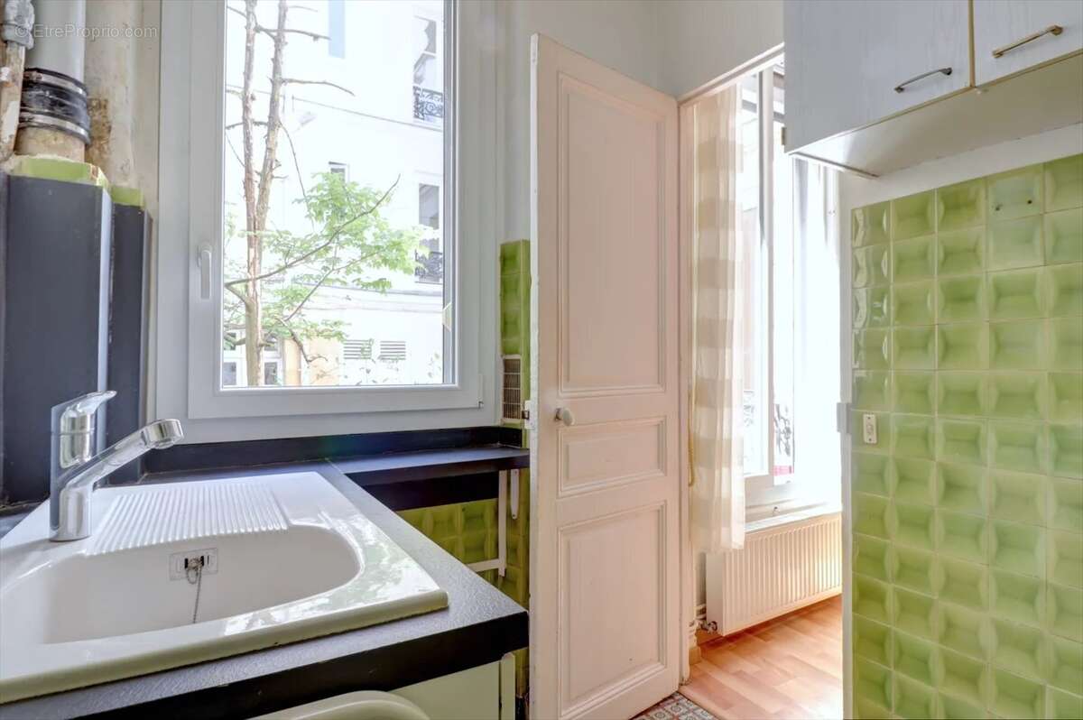 Appartement à PARIS-20E