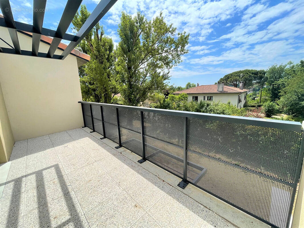 Appartement à MONTRABE